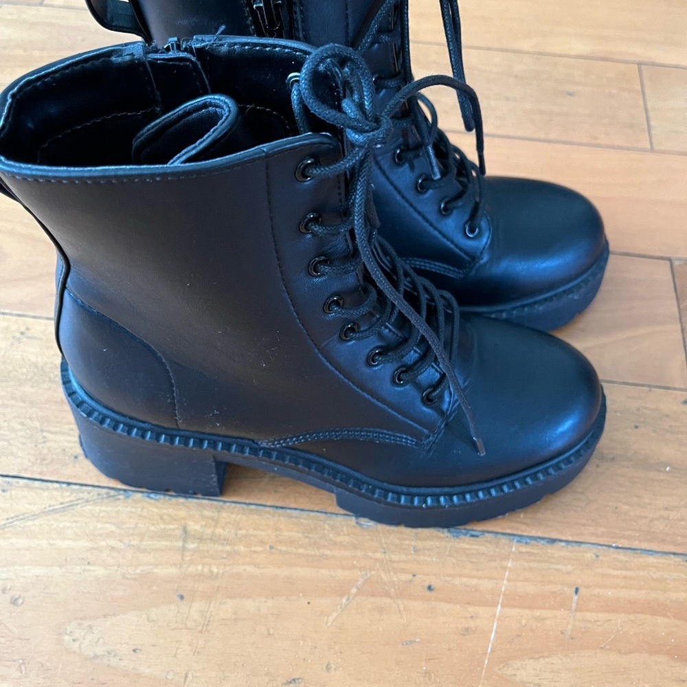 Dolce vita black women boot 8M - Picture 3 of 6